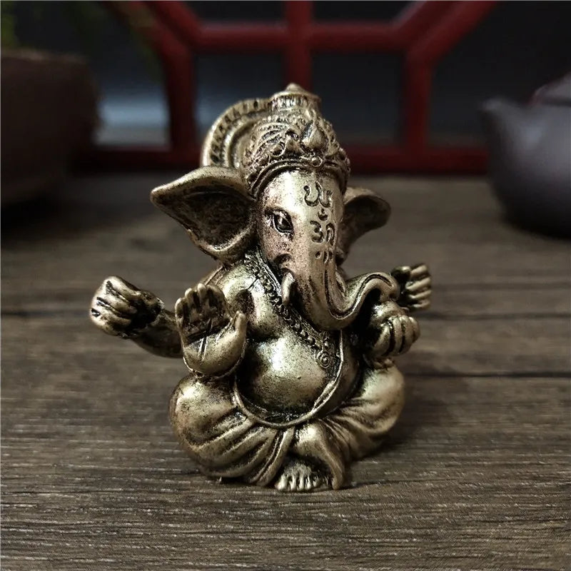 Ganesha Meditating Statue
