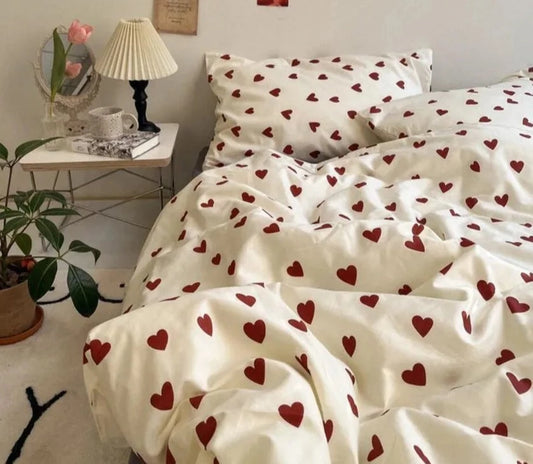 bed set with hearts model