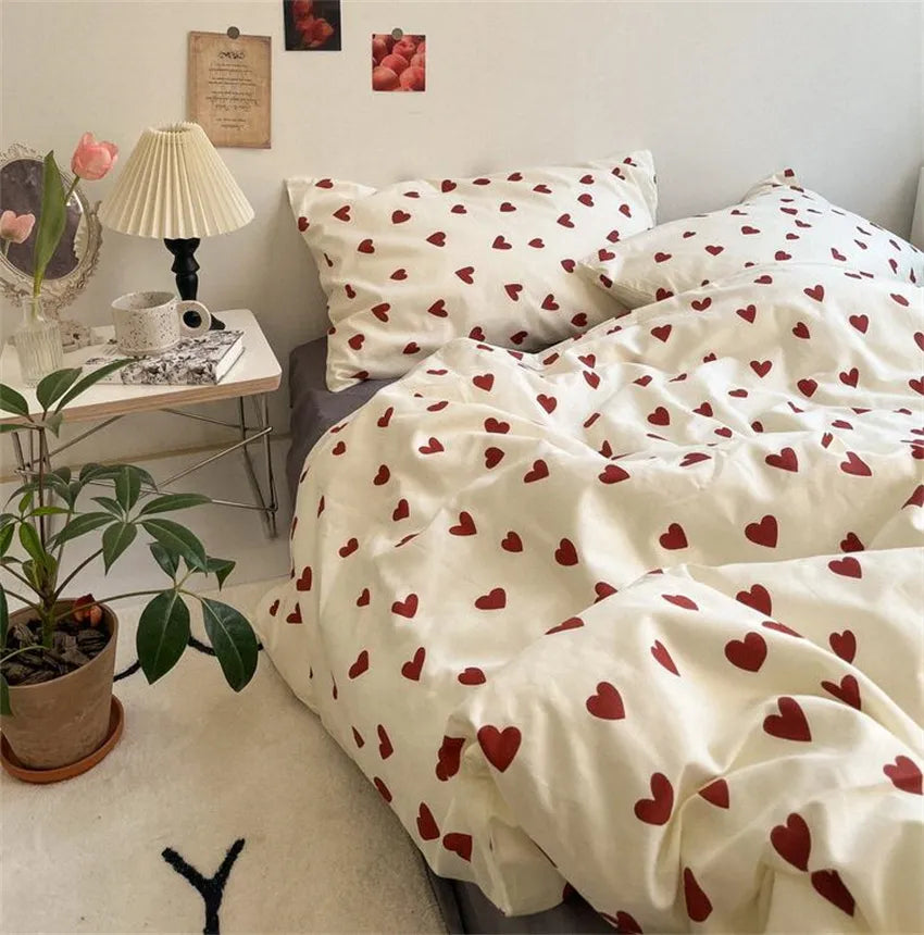 bed set with hearts model
