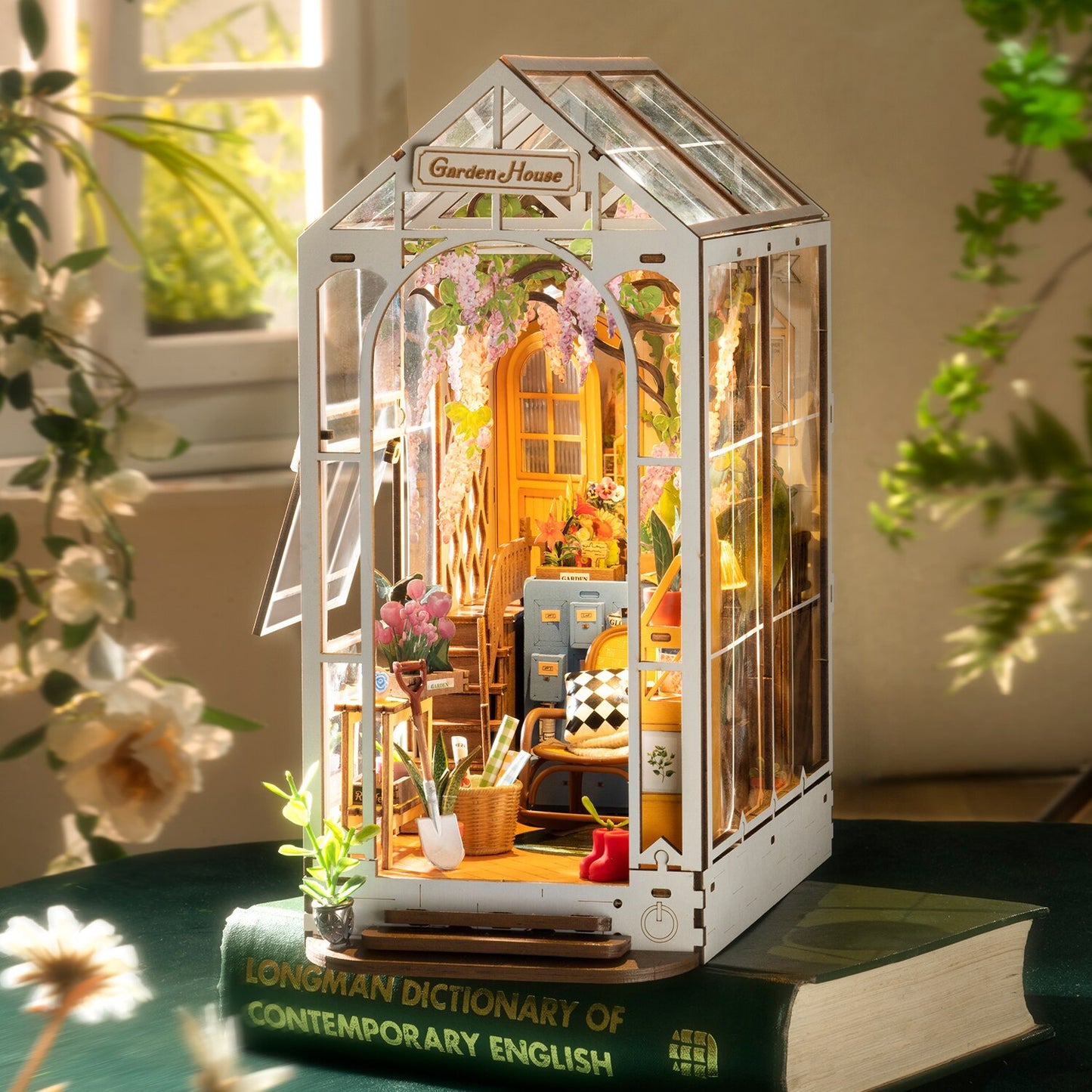 Gardenhouse DIY Book Nook